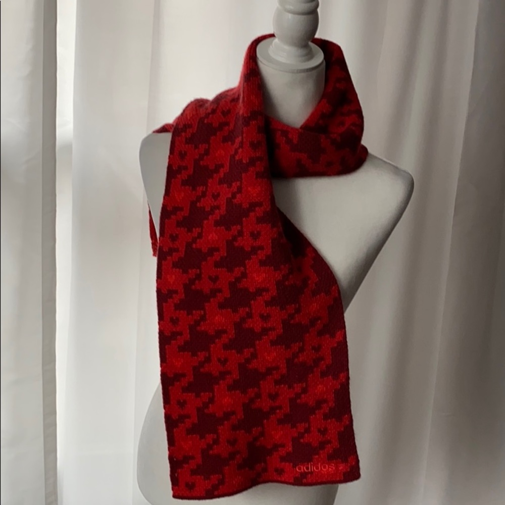 Adidas scarf - Picture 2 of 3